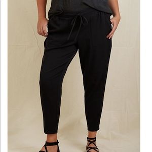 Torrid Black Gauze high waisted Jogger size 2X New